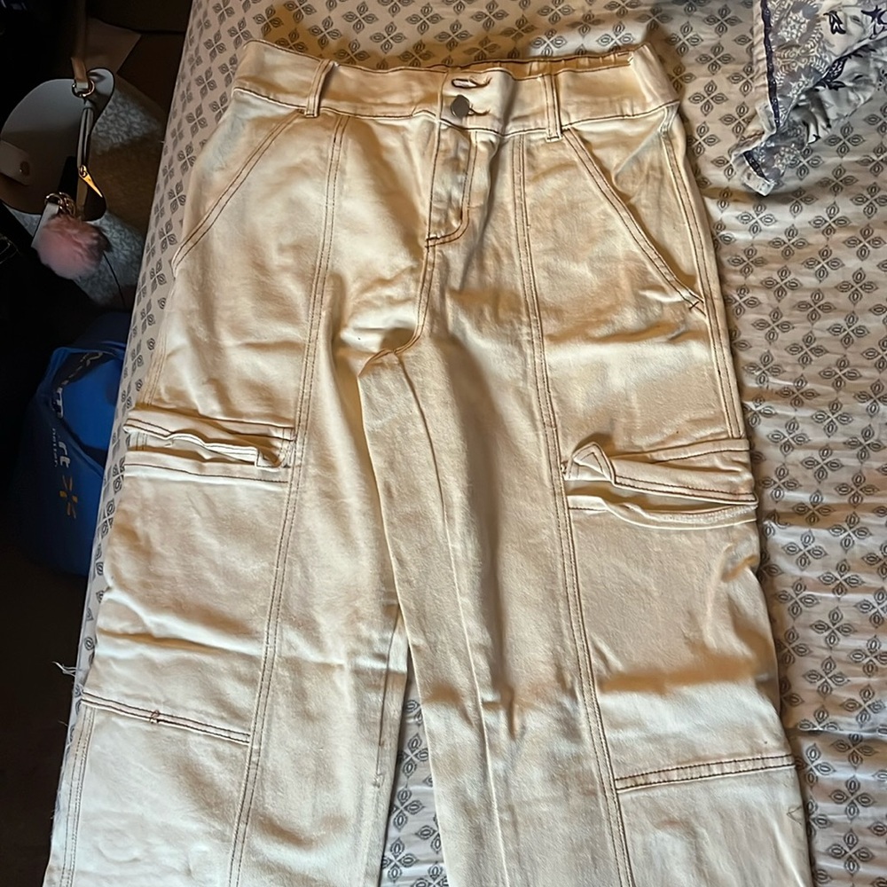 Rue21 White Cargo Jeans